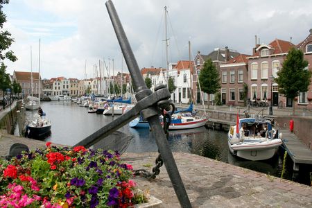 Self guided tour with interactive city game of Goes