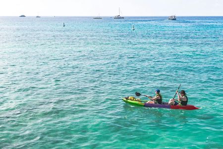 Clear bottom kayak rentals
