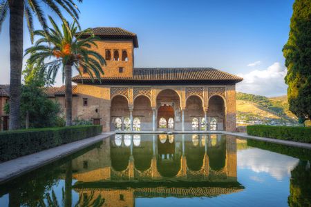 Alhambra guided visit with Arab Baths