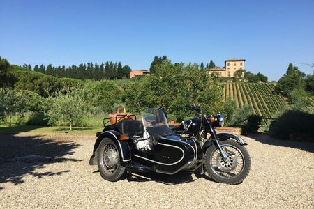 Chianti sidecar tour with wine tasting and lunch