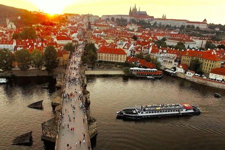 Prague evening cruise with buffet-style dinner