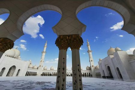 Abu Dhabi city tour with lunch from Dubai