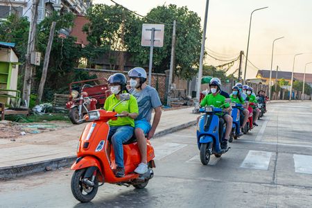 Siem Reap foodie Vespa tour