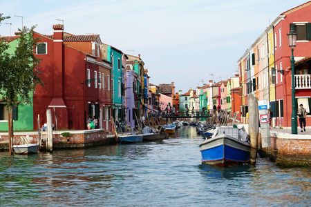 Murano glassblowing & Burano lace-making private boat tour in Venice