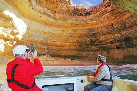 Full caves circuit and coast sightseeing boat from Portimão