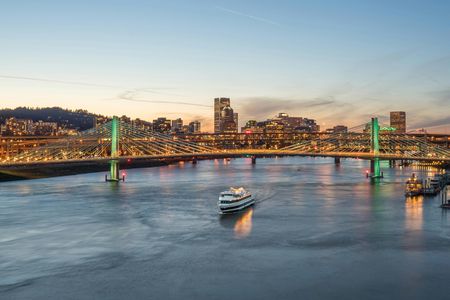 Dinner cruise on Willamette river