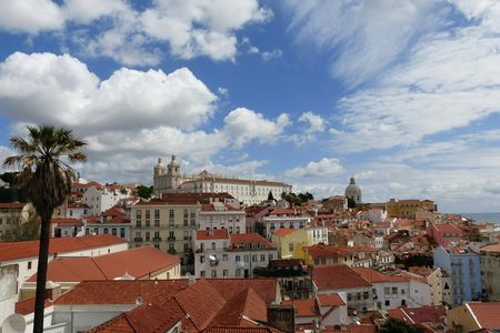 Old Lisbon tuk-tuk private guided tour
