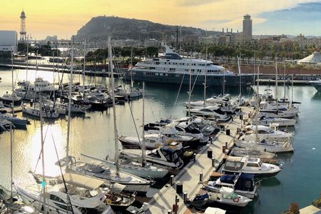 Guided walking tour to Barcelona's Montjuïc hill