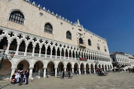 Early entrance combo tour to Doge's palace and St. Mark's Basilica
