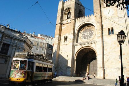 Best of Lisbon private tuk-tuk tour