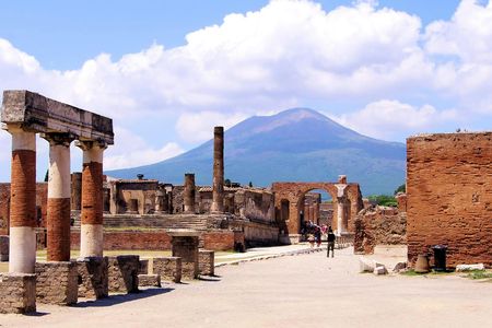 Pompeii small group tour from Amalfi with skip-the-line tickets