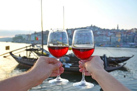 City tour by tuk-tuk, winery visit with tasting and Douro cruise
