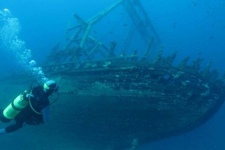 Diving and Blue cave boat tour with lunch from Split