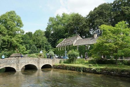 Stratford-Upon-Avon and The Cotswolds private car group  tour