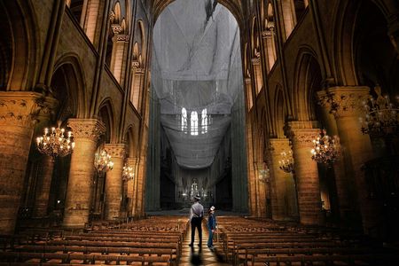 Rebuilding Notre-Dame Flyview virtual reality experience