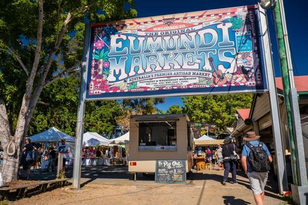 Sunshine Coast and Noosa Eumundi Markets Return Bus Transfer