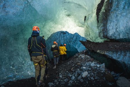 Vatnajökull ice cave tour with a glacier hike