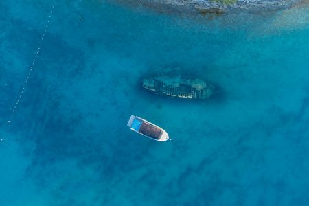 Luxury Blue lagoon tour from Split- drinks, snacks included