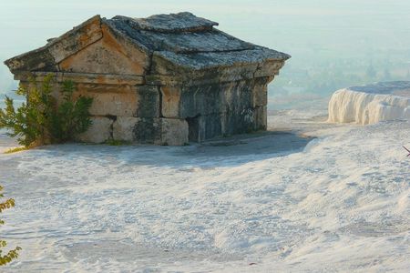 Daily guided Pamukkale tour with pick-up from Denizli Airport