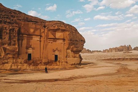 Al Ula half-day Hegra experience