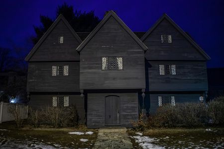 Witch Trials walking tour in Salem