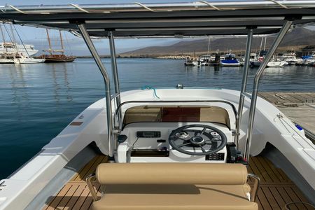 Rent a boat in Fuerteventura