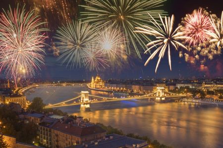 St. Stephen's Day fireworks cruise with 3 drinks