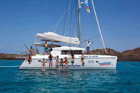 Catamaran cruise to Lobos Island with guided tour and paella