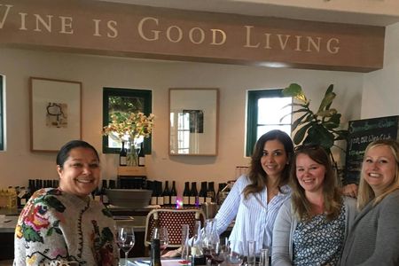 Walking tour of Santa Barbara with wine and chocolate tastings