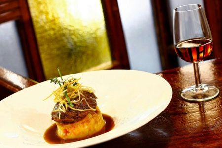 Guided tapas tasting route in Jerez