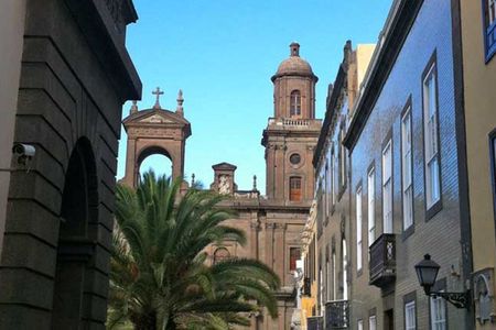 Las Palmas 3 in 1 tour of Vegueta, Calle Mesa y Lopez and Las Canteras