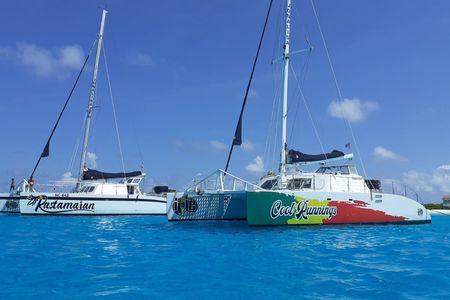 Klein Curaçao catamaran trip with small breakfast and lunch