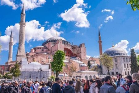 Hagia Sophia with a tour guided by a historian