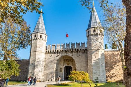 Topkapi Palace and Harem ticket with guided tour plus audio guide
