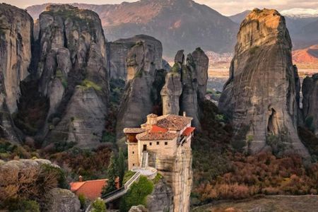 Panoramic Meteora and Monasteries Tour from Kalabaka