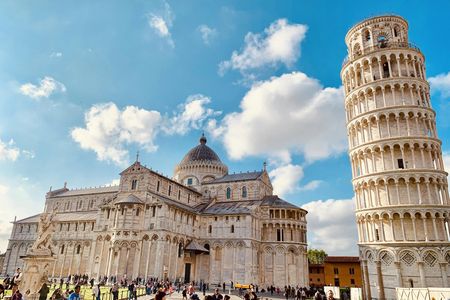 Cruise Passenger Transfer from Livorno to Pisa and Lucca