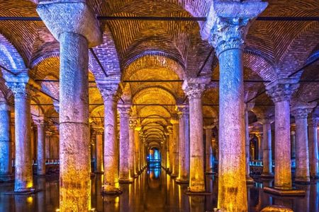 Istanbul Basilica Cistern, Old City and Hagia Sophia Tour