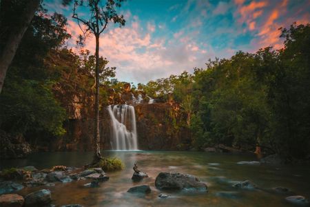 Cedar Creek Falls and Northerlies Beach Bar & Grill tour with lunch