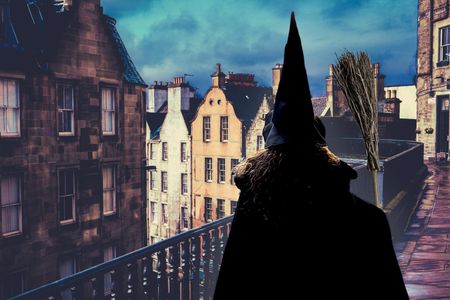Edinburgh witches old town walking tour and underground vault