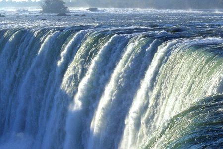 Niagara Falls tour with local winery visit from Toronto