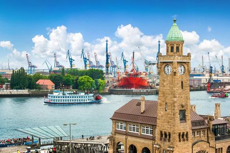 U-Boot Museum & war history private tour in Hamburg