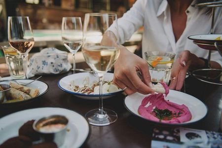 Private Vienna food, coffee and market guided tour