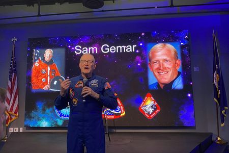 Chat with an Astronaut and Kennedy Space Center Tour from Orlando