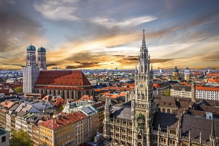 Munich old town and English Gardens private walking tour