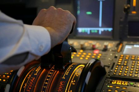 120-minute flight in the Airbus A320 flight simulator in Munich