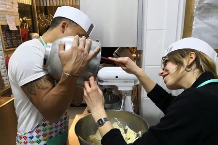 Tiramisu and gelato cooking class in Rome