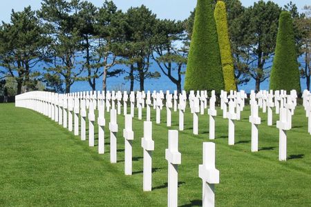 Private guided tour of Normandy landing beaches from Bayeux or Caen