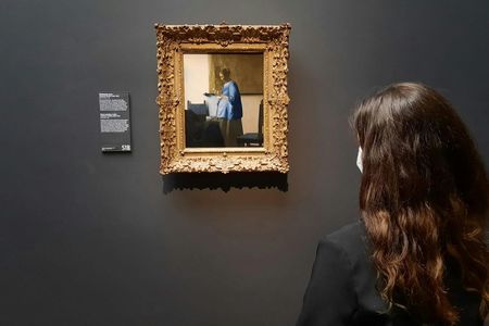 Rijksmuseum Small Group Tour in English