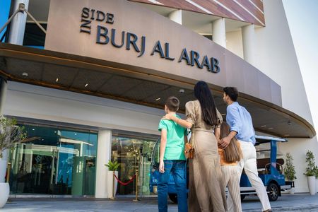 Tour of Burj al Arab with optional food and beverages at UMA Lounge