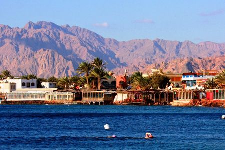Full-day Royal Seascope and snorkeling cruise with lunch from Dahab